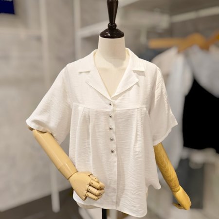 핀턱 카라 블라우스