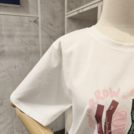 하프 하트 티셔츠