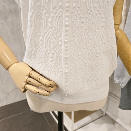 장식 트임 민소매니트