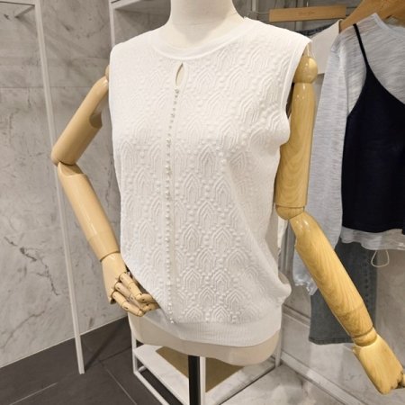 장식 트임 민소매니트