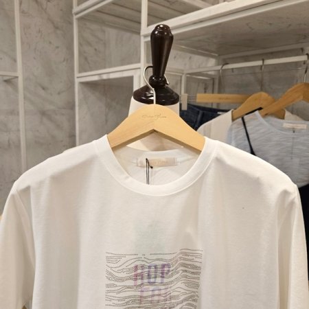 물결 레터링 티셔츠