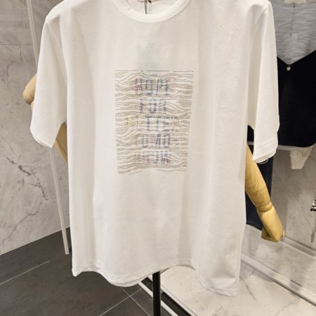 물결 레터링 티셔츠