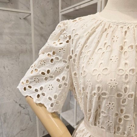 펀칭 끈 롱 원피스