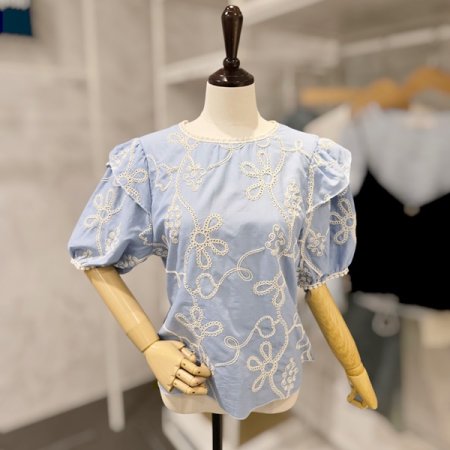 퍼프 레이스자수 블라우스