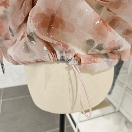 후드넥 플라워 집업점퍼