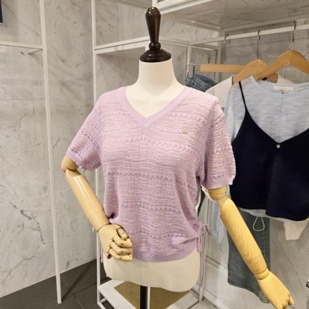 브이넥 스트링 니트