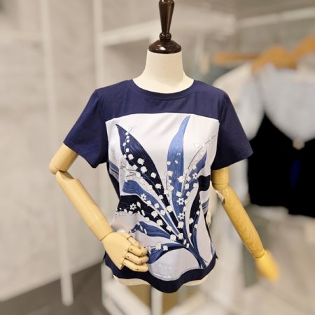 꽃잎 배색 티셔츠