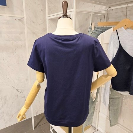 꽃잎 배색 티셔츠