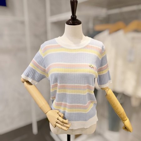 4색 줄무늬 니트