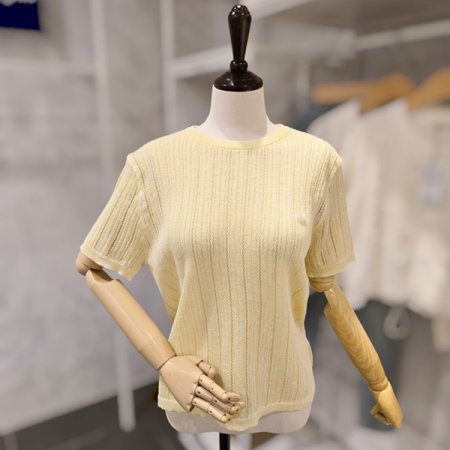 뒷 단추 라운드 니트