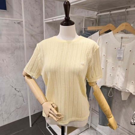 뒷 단추 라운드 니트