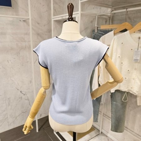 캡소매 골지 니트