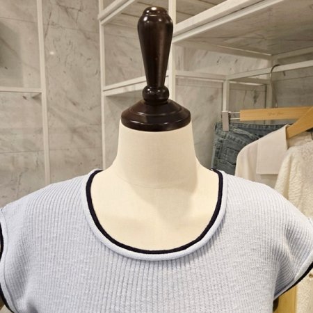 캡소매 골지 니트