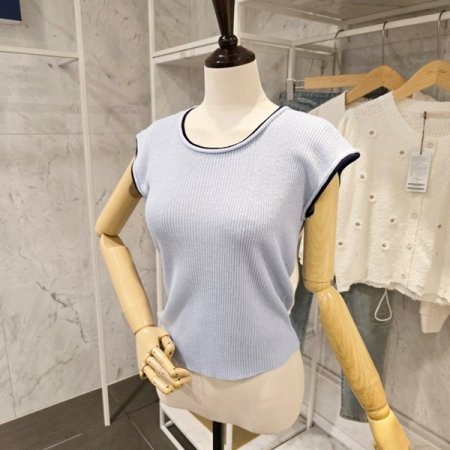 캡소매 골지 니트