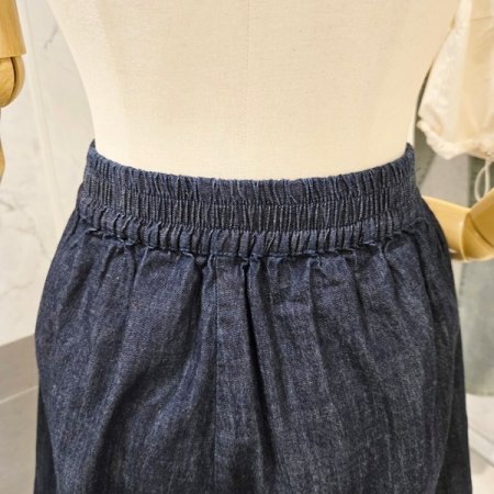 뒷 밴딩 핀턱 청 팬츠