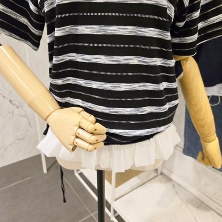 밑단 플리츠 줄무늬 티셔츠