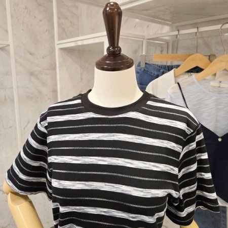 밑단 플리츠 줄무늬 티셔츠