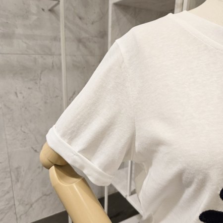 롤업소매 꽃 티셔츠