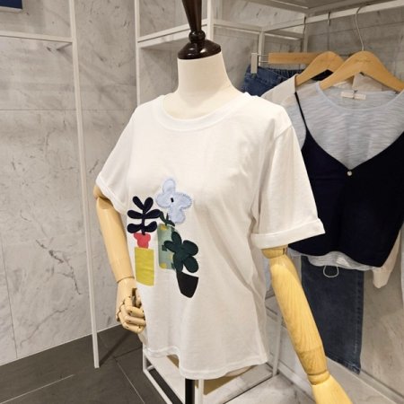 롤업소매 꽃 티셔츠