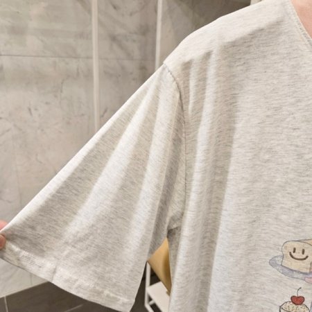 배색 프린트 반팔 티셔츠