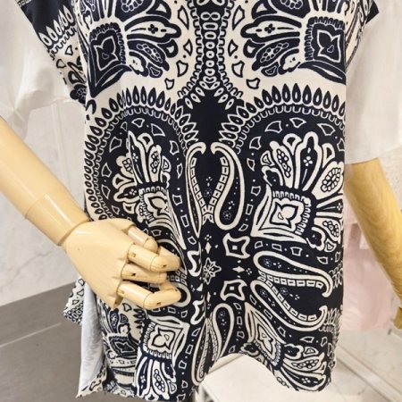 프린트 배색 반팔 티셔츠