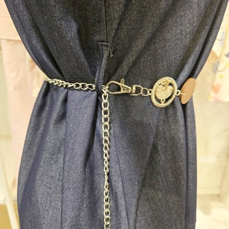 밑단 배색 체인 민소매원피스