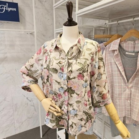 연핑크 꽃 블라우스