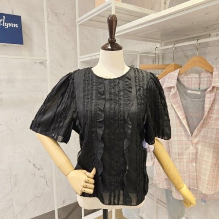 물결 러플 블라우스