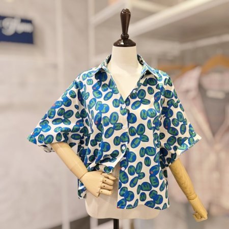 알파벳 카라 셔츠