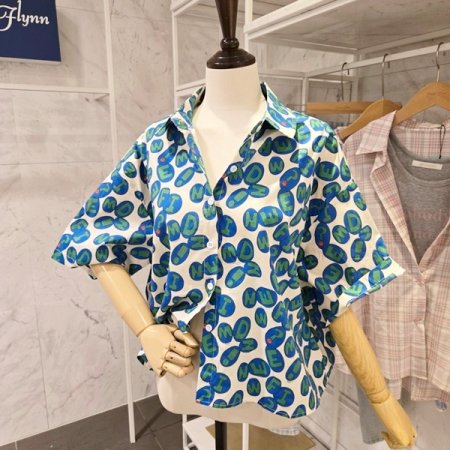 알파벳 카라 셔츠