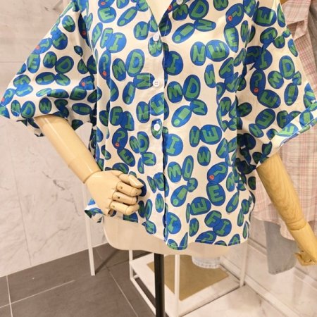 알파벳 카라 셔츠