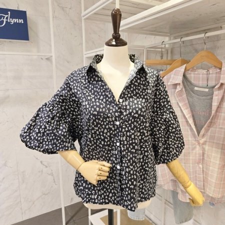 잔꽃 벌룬 카라 셔츠