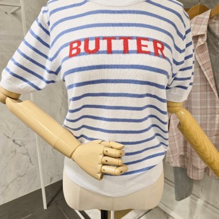 레터링 스트라이프 니트