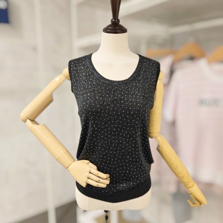 비쥬 장식 민소매 니트