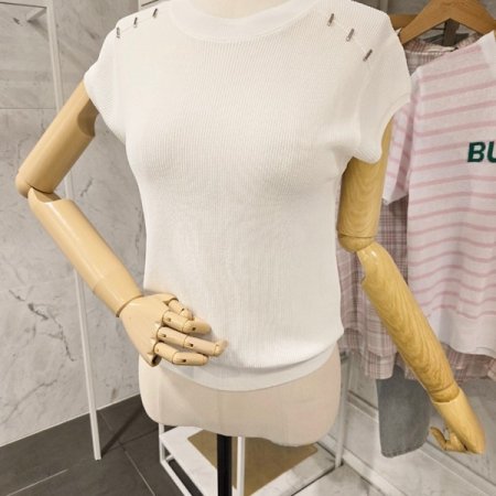 숄더 장식 캡소매 니트