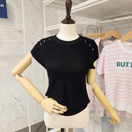 숄더 장식 캡소매 니트