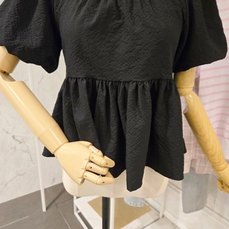 스퀘어넥 퍼프 블라우스