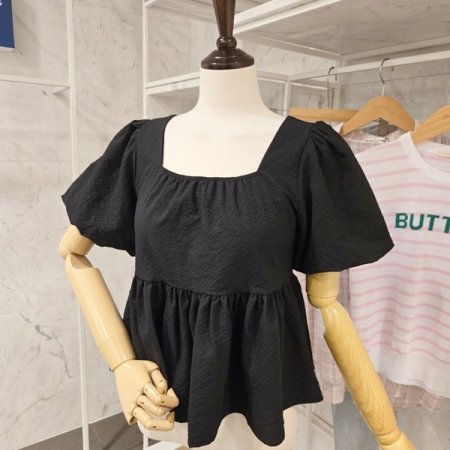 스퀘어넥 퍼프 블라우스