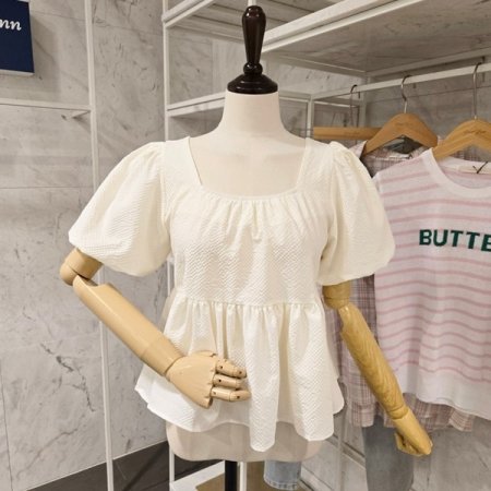 스퀘어넥 퍼프 블라우스