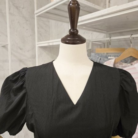 브이넥 퍼프소매 원피스