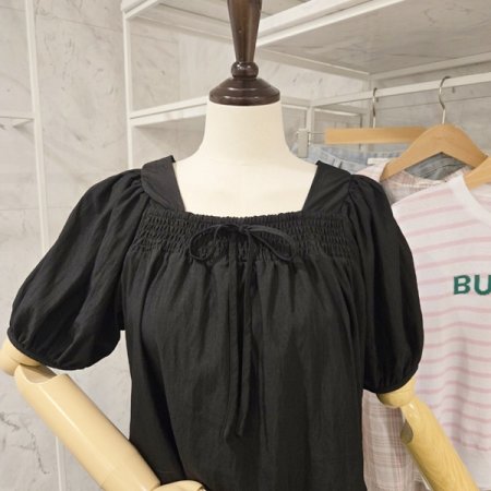 스퀘어넥 티 팬츠 투피스