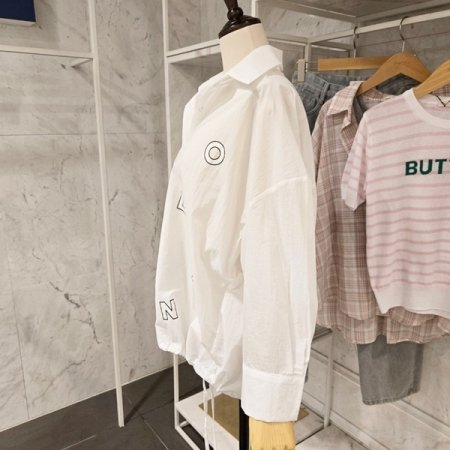 알파벳 카라 스트링 셔츠