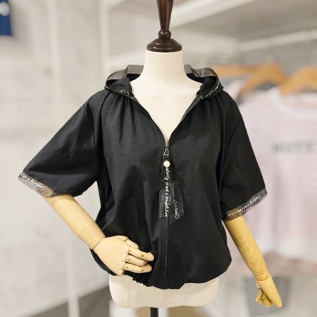 후드 레터링 집업 점퍼