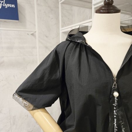 후드 레터링 집업 점퍼