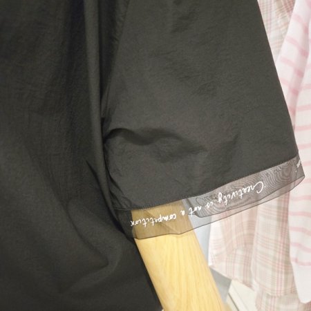 후드 레터링 집업 점퍼