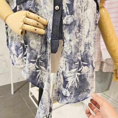 꼬임 배색 카라 블라우스