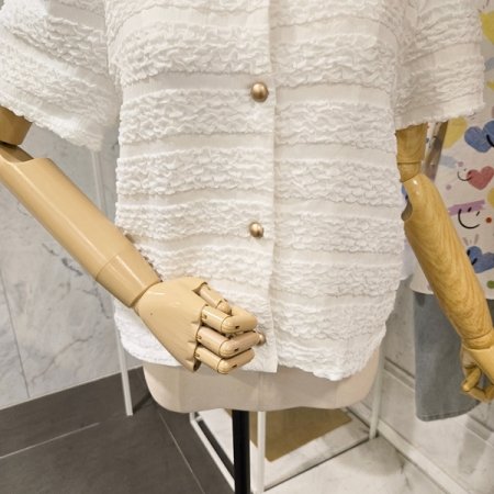 스퀘어넥 블라우스