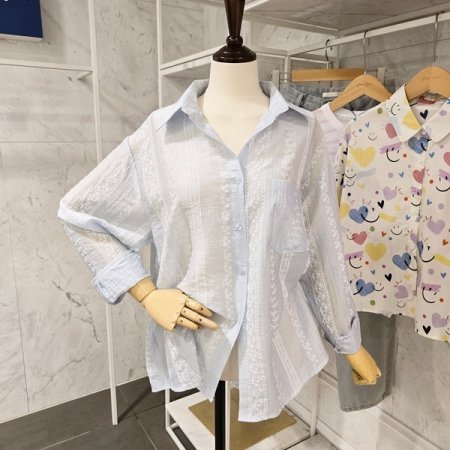 플라워 자수 블라우스