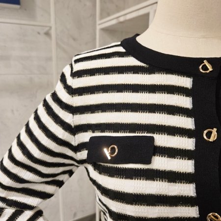 스트라이프 긴팔 가디건