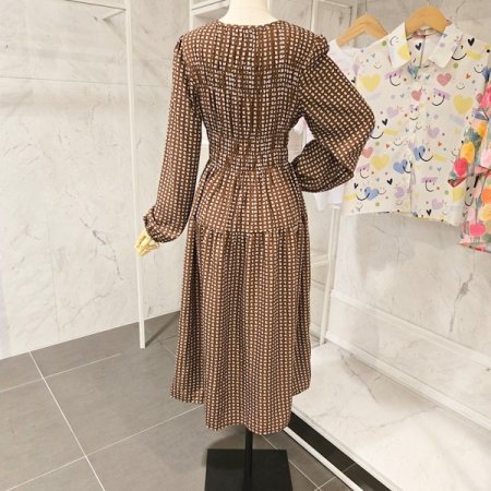 패턴 셔링 라운드 원피스